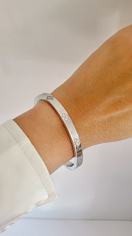 Silver Clover Bracelet