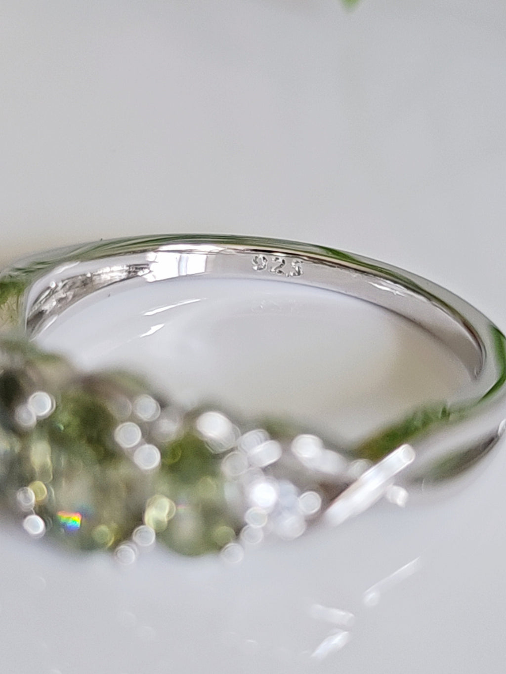 Peridot Wedding Ring – Sterling Silver