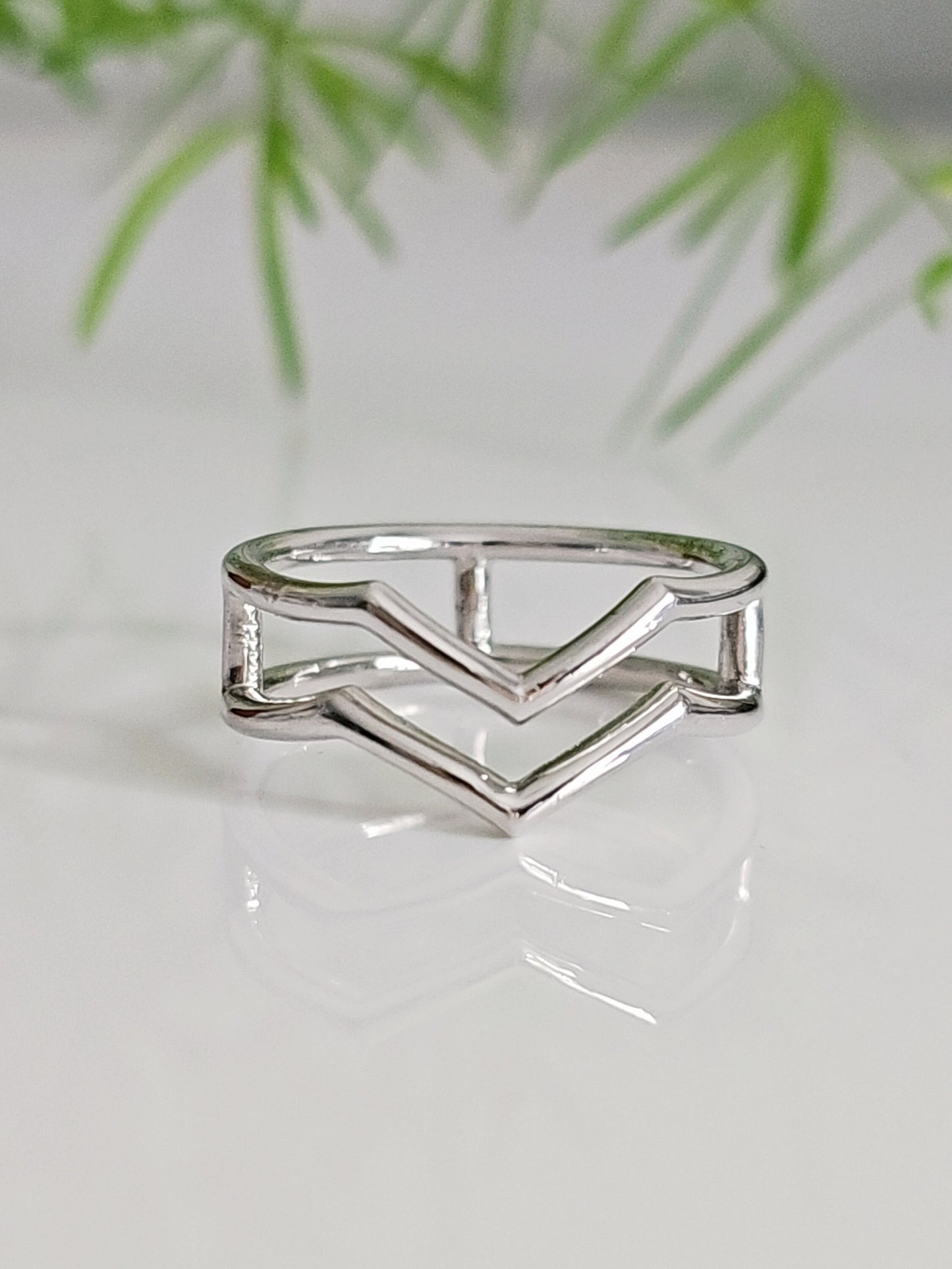 Silver Chevron Double V Ring