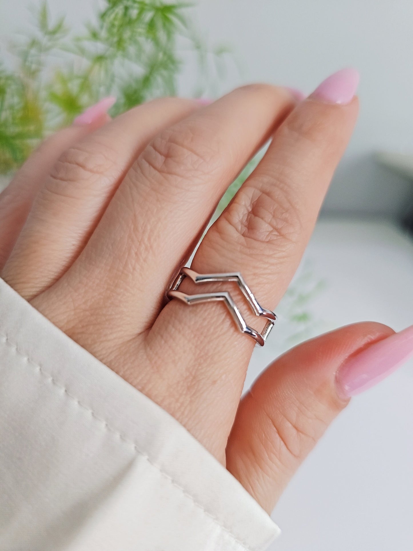 Silver Chevron Double V Ring