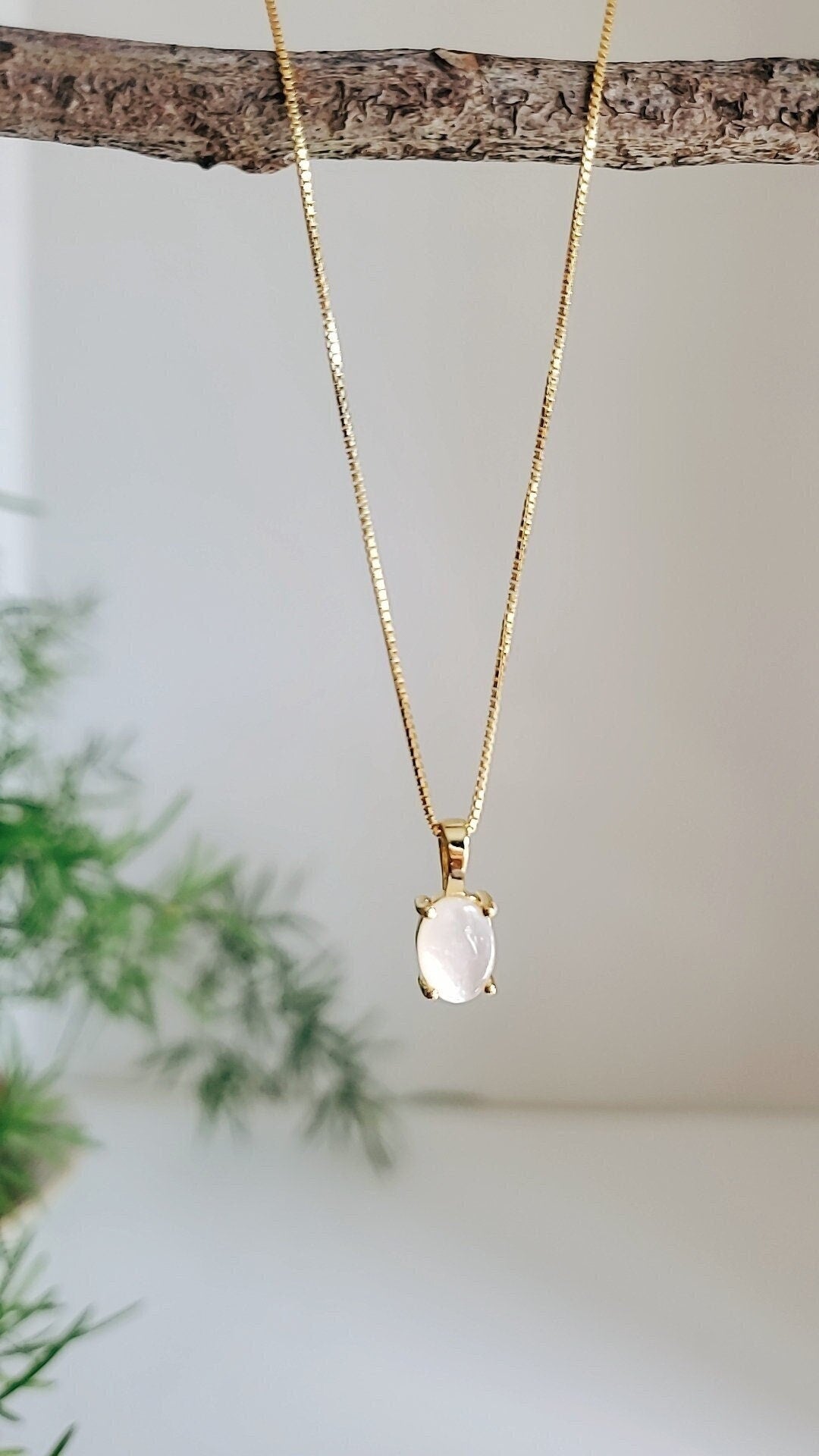 Gold Plated Mother of Pearl Pendant Necklace