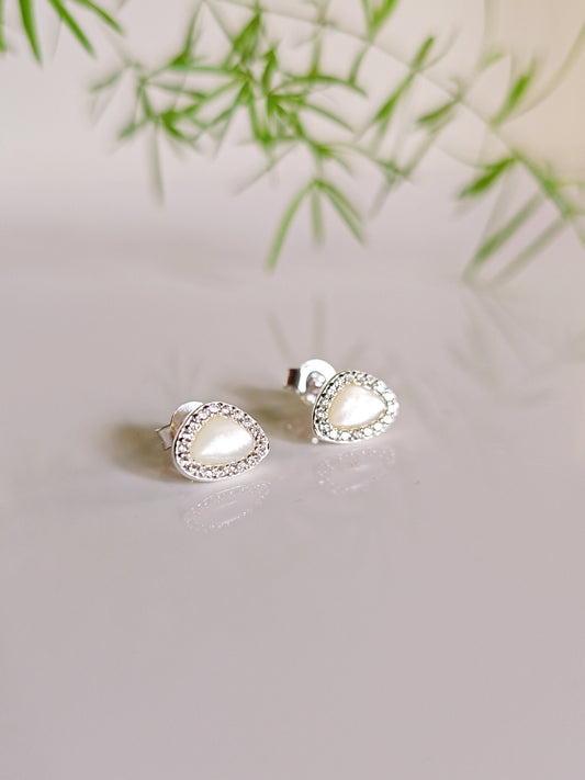 Mother of Pearl Studs Earrings with Crystals