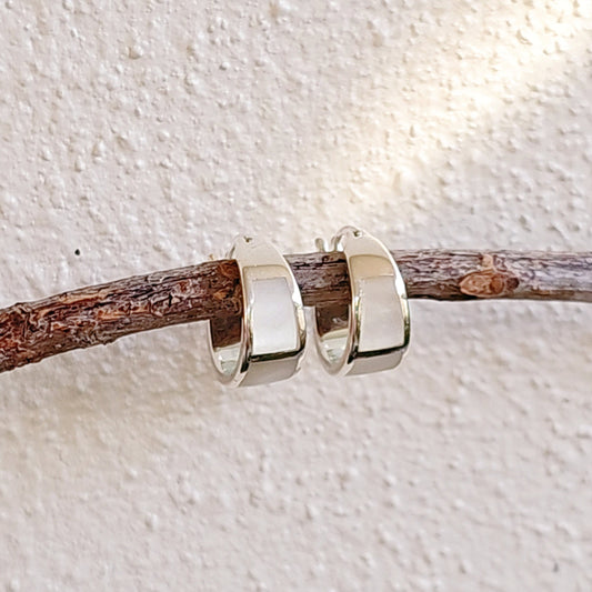 Mother of Pearl Small Hoop Earrings, Sterling Silver Earrings, Dainty Mother of Pearl Earrings, 925 Stamped, Simple Women Earrings