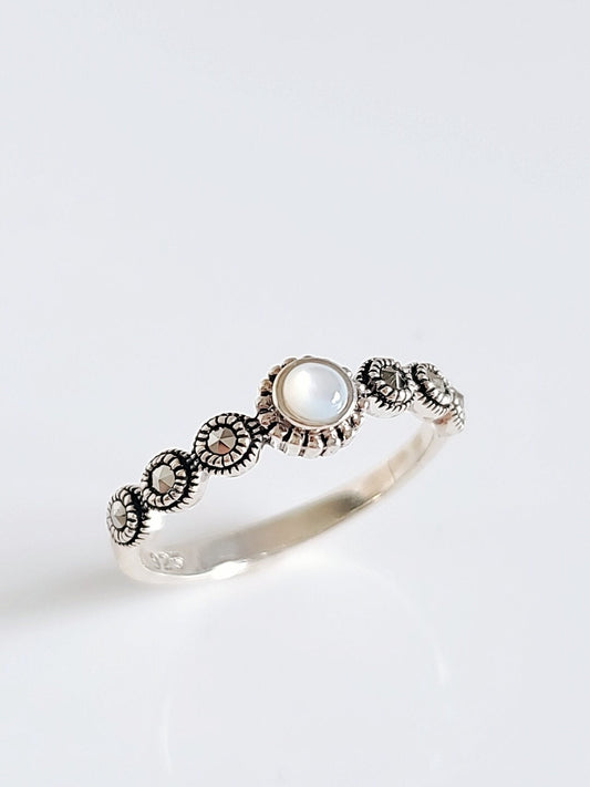 Mother of Pearl Sterling Silver Women Ring