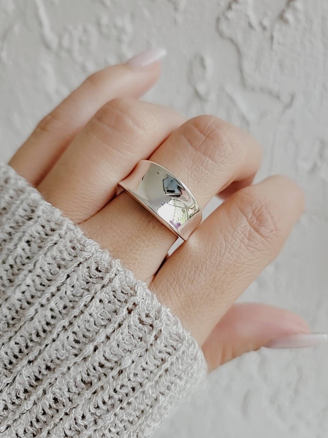 Concave Solid Ring – Sterling Silver