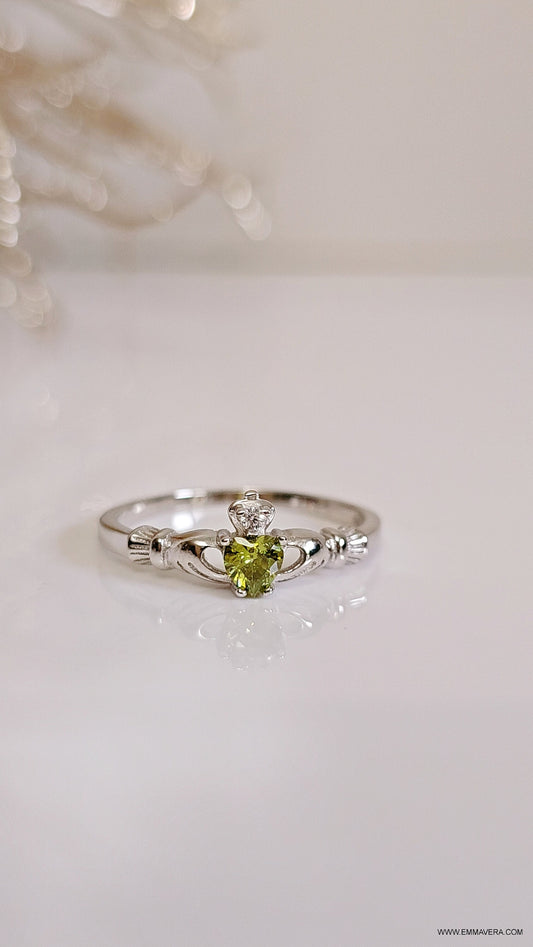 Claddagh Peridot Ring