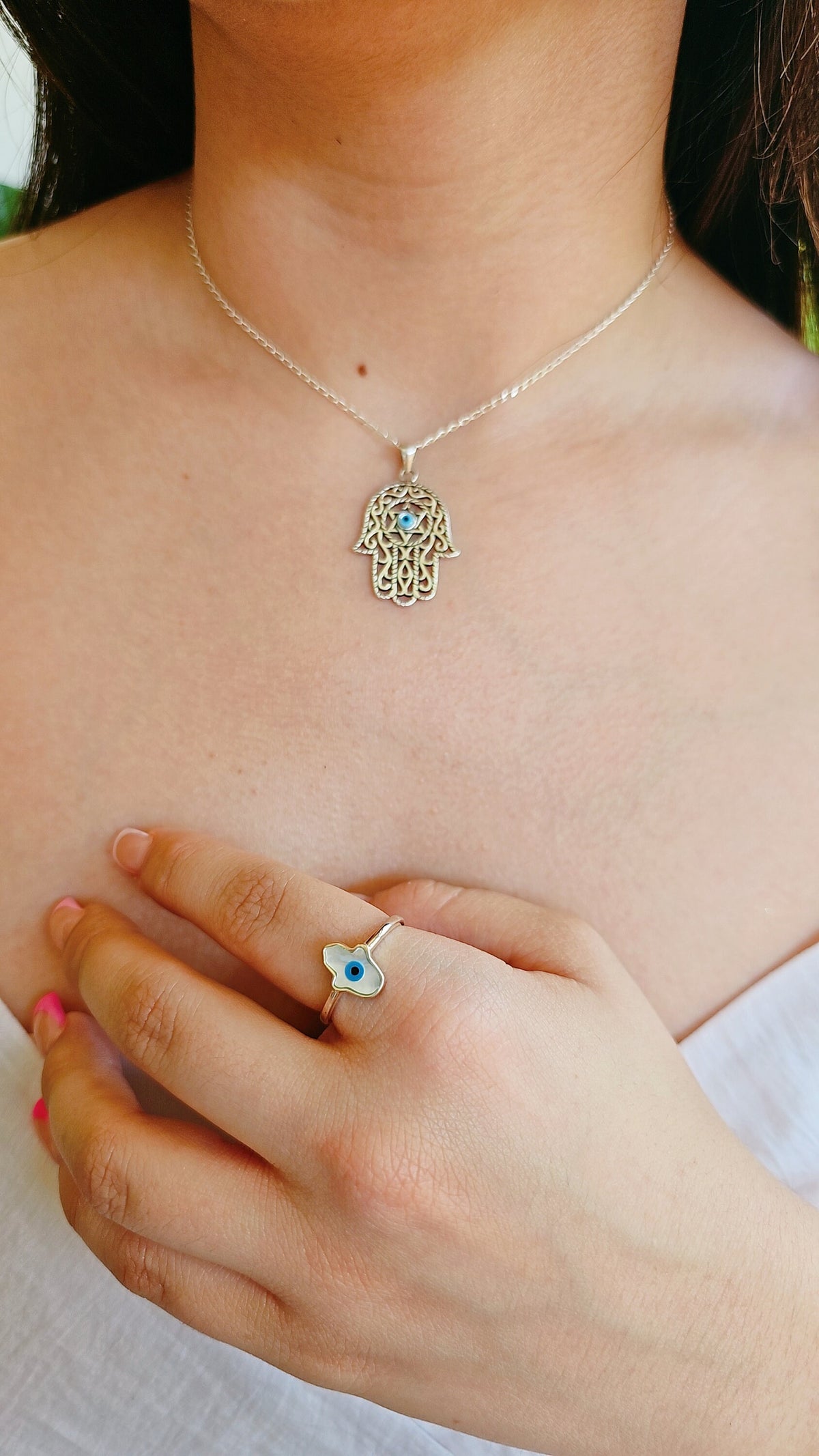 Hamsa Mother of Pearl Pendant – 925 Sterling Silver