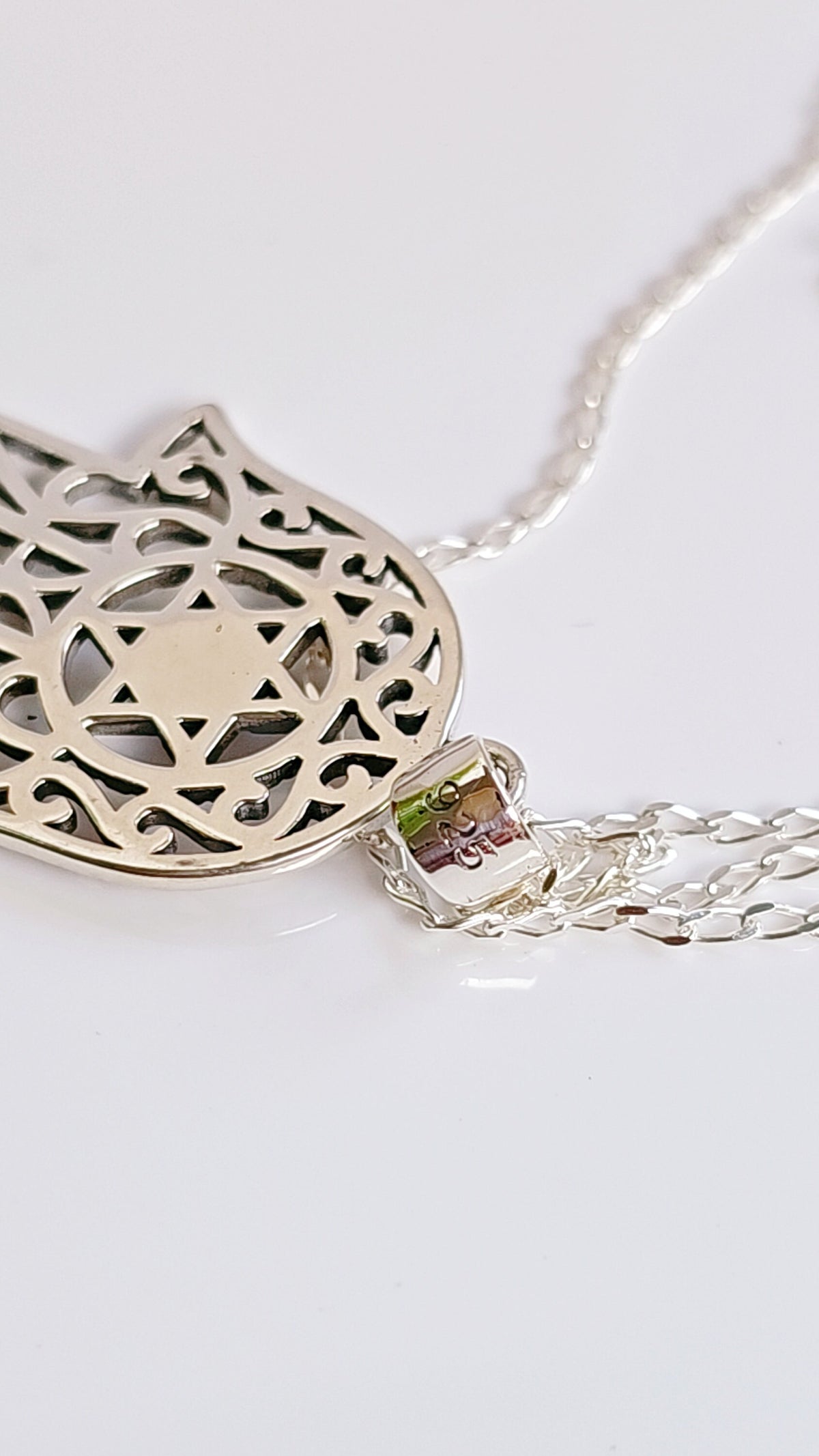 Hamsa Mother of Pearl Pendant – 925 Sterling Silver