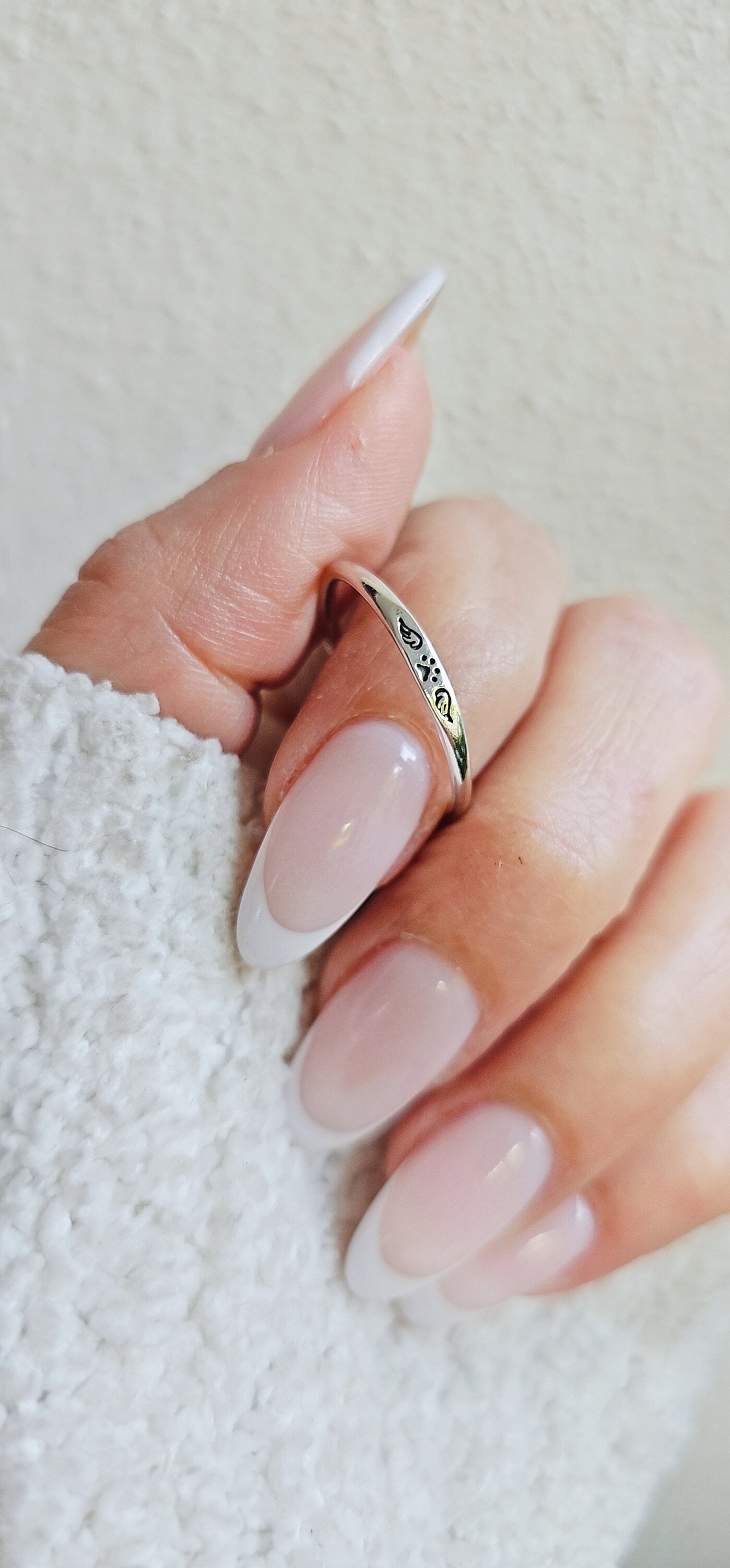 Sterling Silver Paw Angel Wings Ring, Beloved Pet, Thin Dainty Ring, 925 Minimalist Ring, Women's Simple Ring, 925 Stamped, Stack Ring