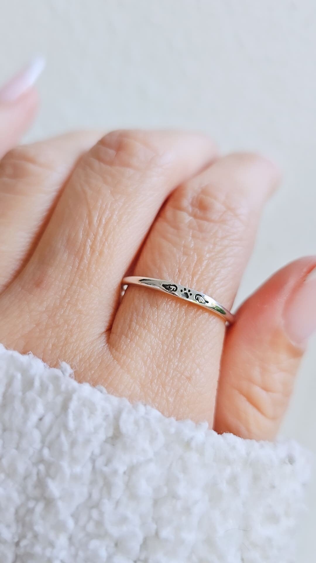 Sterling Silver Paw Angel Wings Ring, Beloved Pet, Thin Dainty Ring, 925 Minimalist Ring, Women's Simple Ring, 925 Stamped, Stack Ring