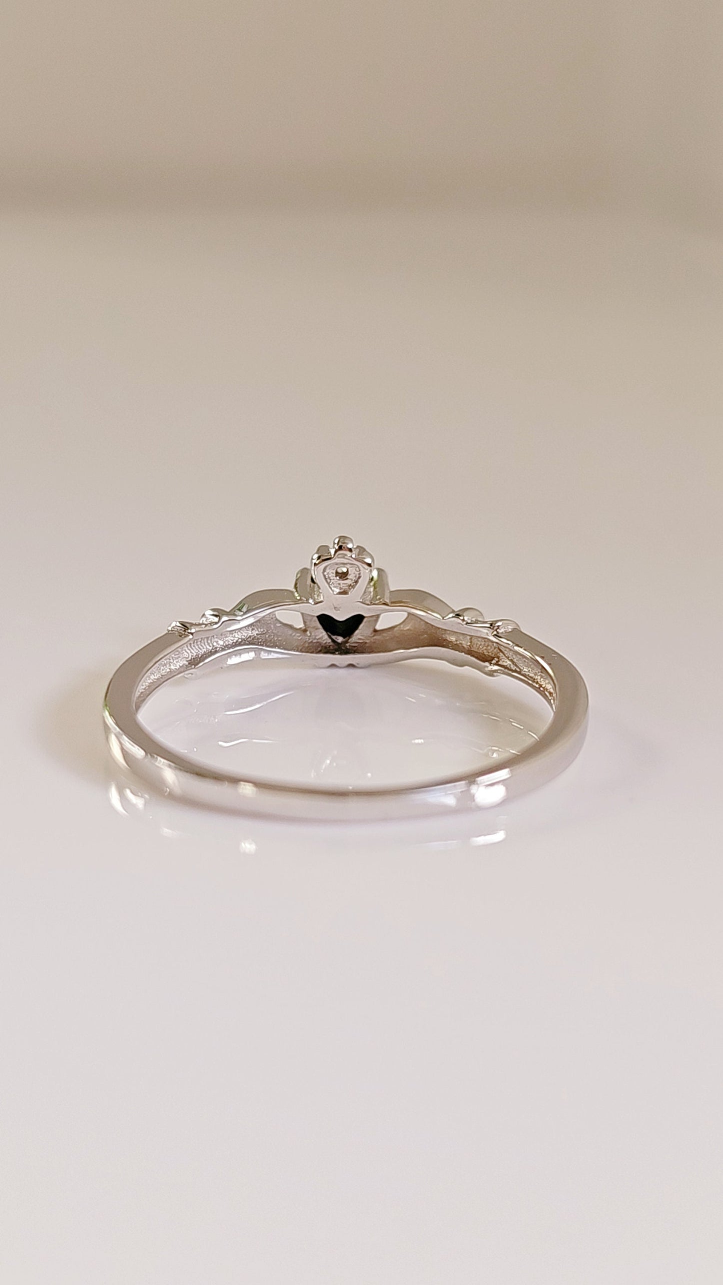 Claddagh Onyx Ring