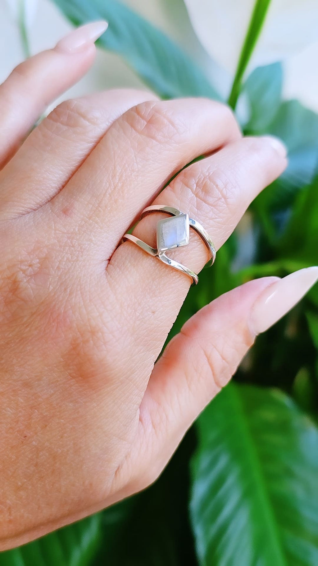 Moonstone Ring – 925 Sterling Silver