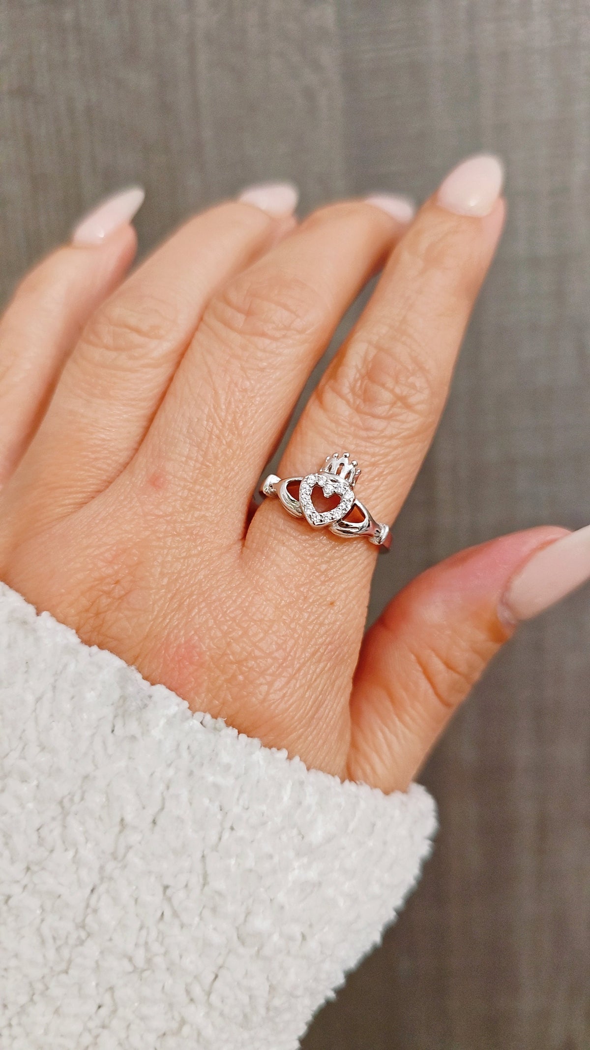 Claddagh Celtic Ring – 925 Sterling Silver