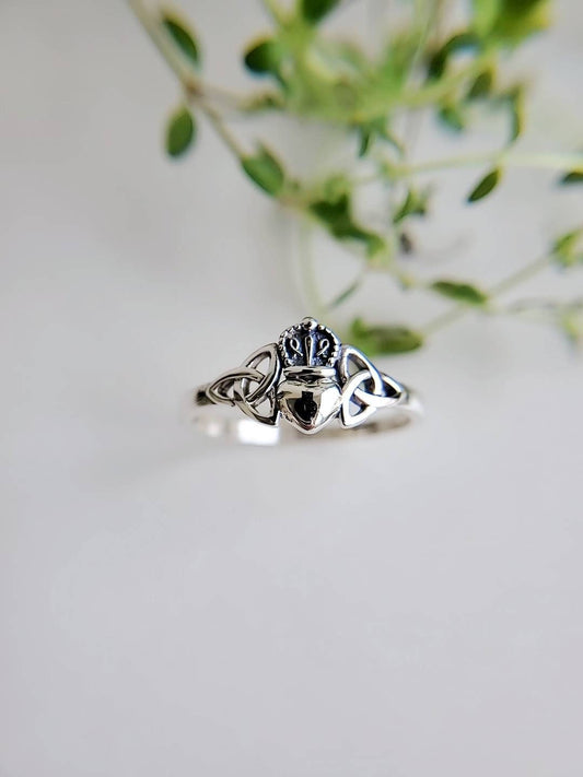 Celtic Claddagh Ring